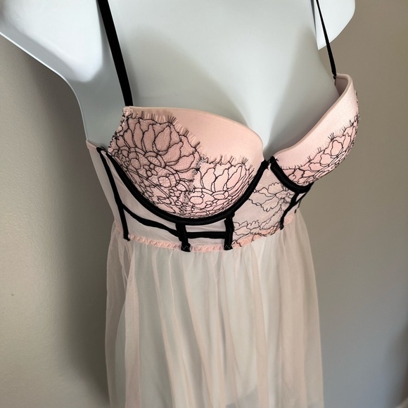 Victoria’s Secret sheer pink and black mesh and lace push up bra lingerie nighty - Picture 2 of 9